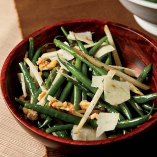French Green Bean Salad With Pears and Parmesan