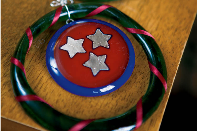 Tennessee ornament by Susan Parry, Glass Artist